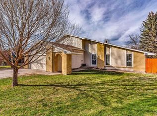 7 Kingsbridge Pl, Pueblo, CO 81001