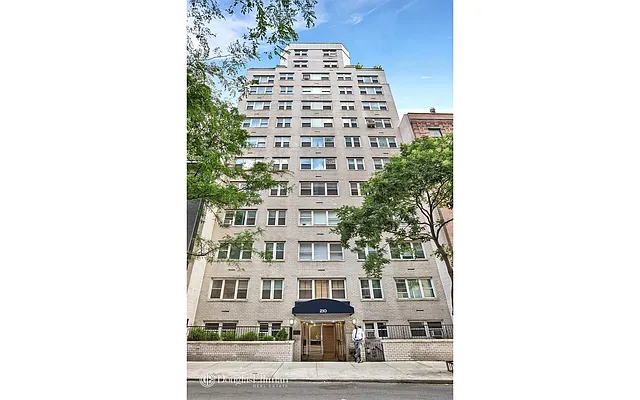 Rented by Douglas Elliman | media 4