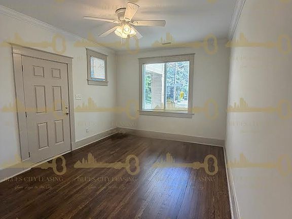 Living Room/Den