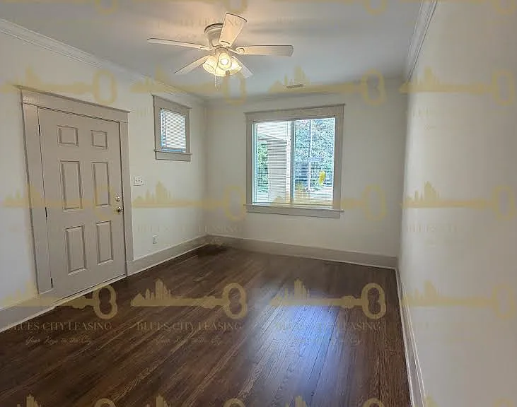 Living Room/Den