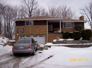 1861 Breakneck Rd, Scottdale, PA 15683