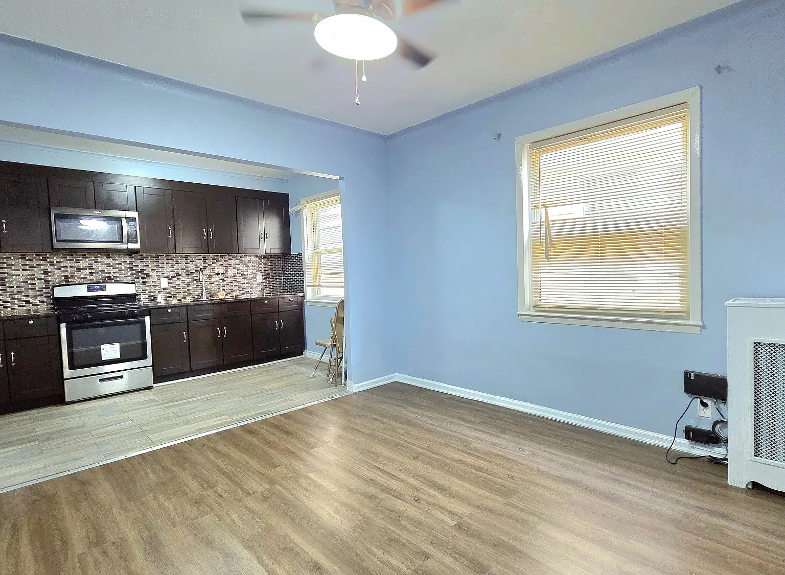 3 bed, 1100 sqft, $3,200 — Photo 4
