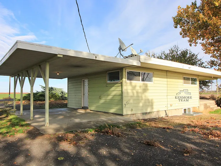 10111 Eltopia West Rd — Photo 14