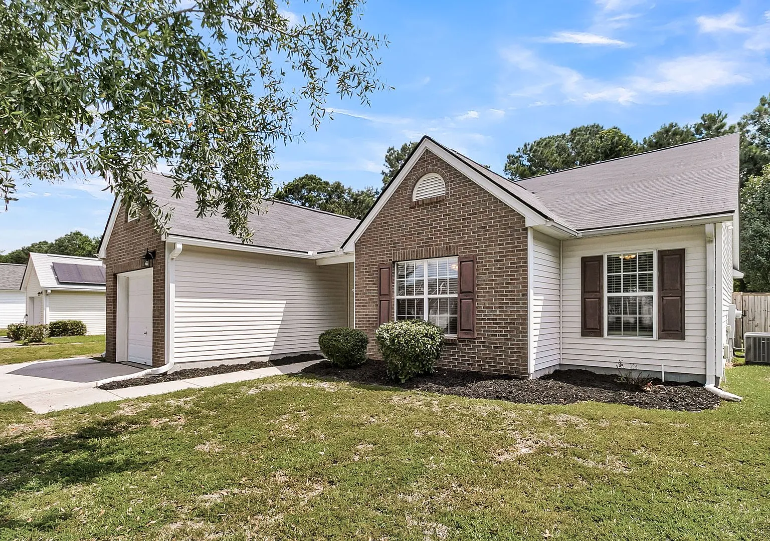 Bright & Inviting 3-Bedroom 2- Bathroom Home in Desirable Weatherstone Community — Photo 3