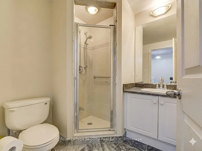 4200 Bathurst St #501 — Photo 5