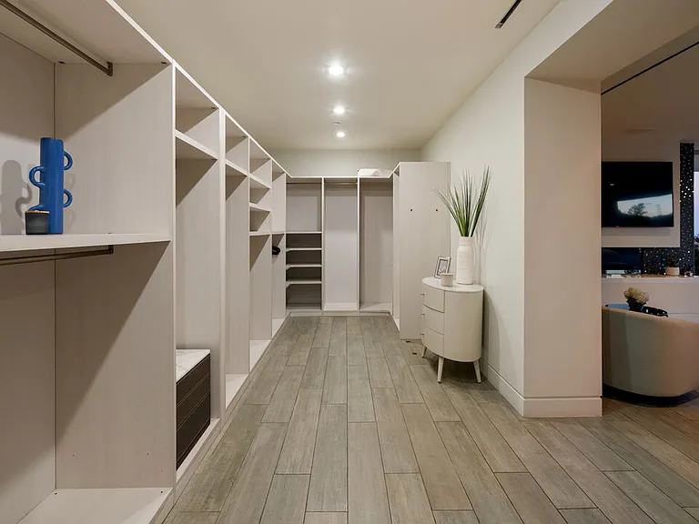 7080 W Mulholland Dr — Photo 66