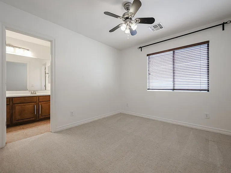 2744 E Donato Dr — Photo 13