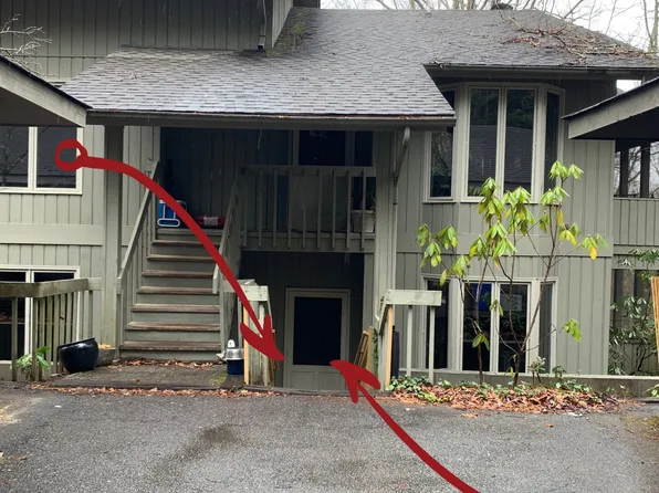 101 Dundee Ln Unit B, Pisgah Forest, NC 28768
