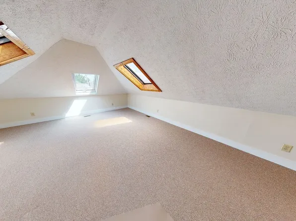 1368 Indianola Ave, Columbus, OH 43201