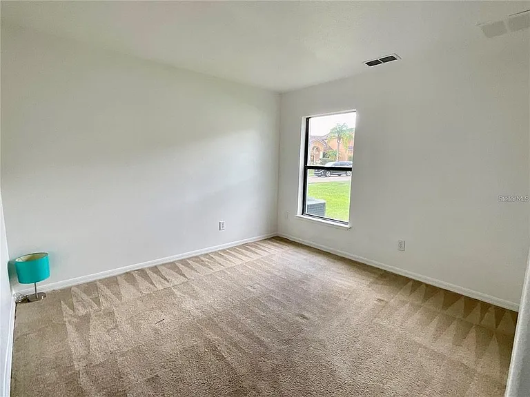 511 Coventry Rd — Photo 11