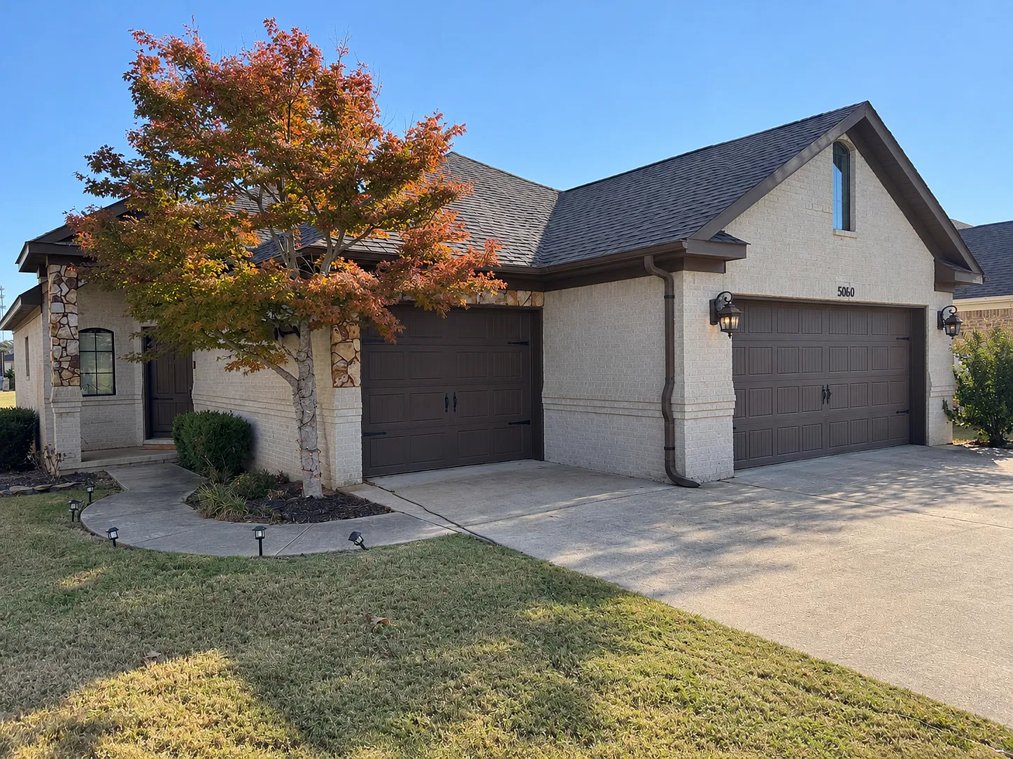 3 bed, 1804 sqft, $2,450 — Photo 2