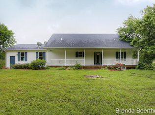 5998 Montcalm Ave, Belding, MI 48809