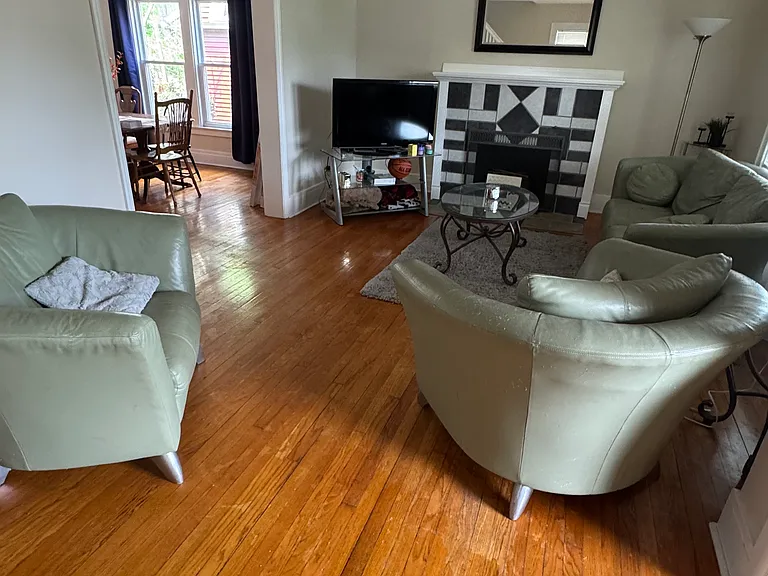 1004 Westcott St — Photo 1