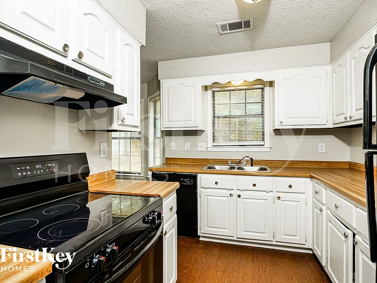 3758 Rippling Creek Ln — Photo 6