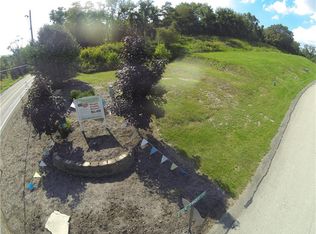 121 Fox Trot Dr, Eighty Four, PA 15330