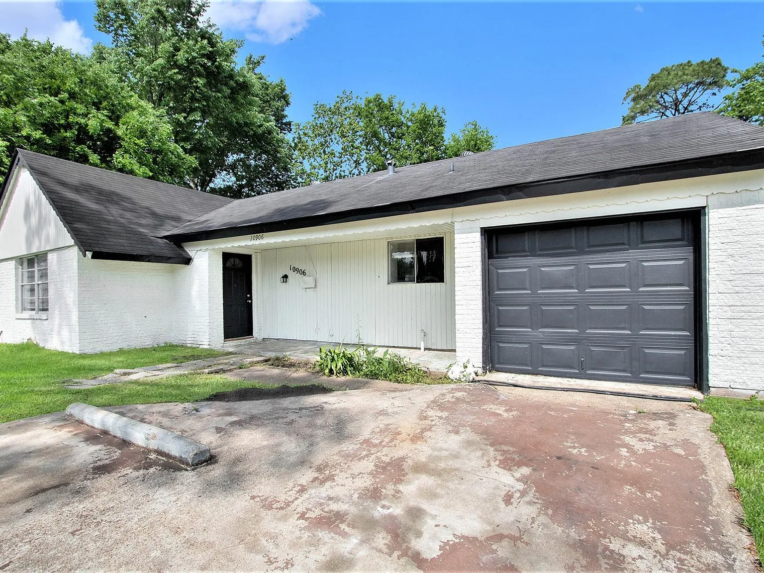 4 bed, 3.0 bath, 1927 sqft, $1,975 — Photo 3