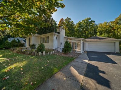 6044 Glade Dr, Erie, PA, 16509