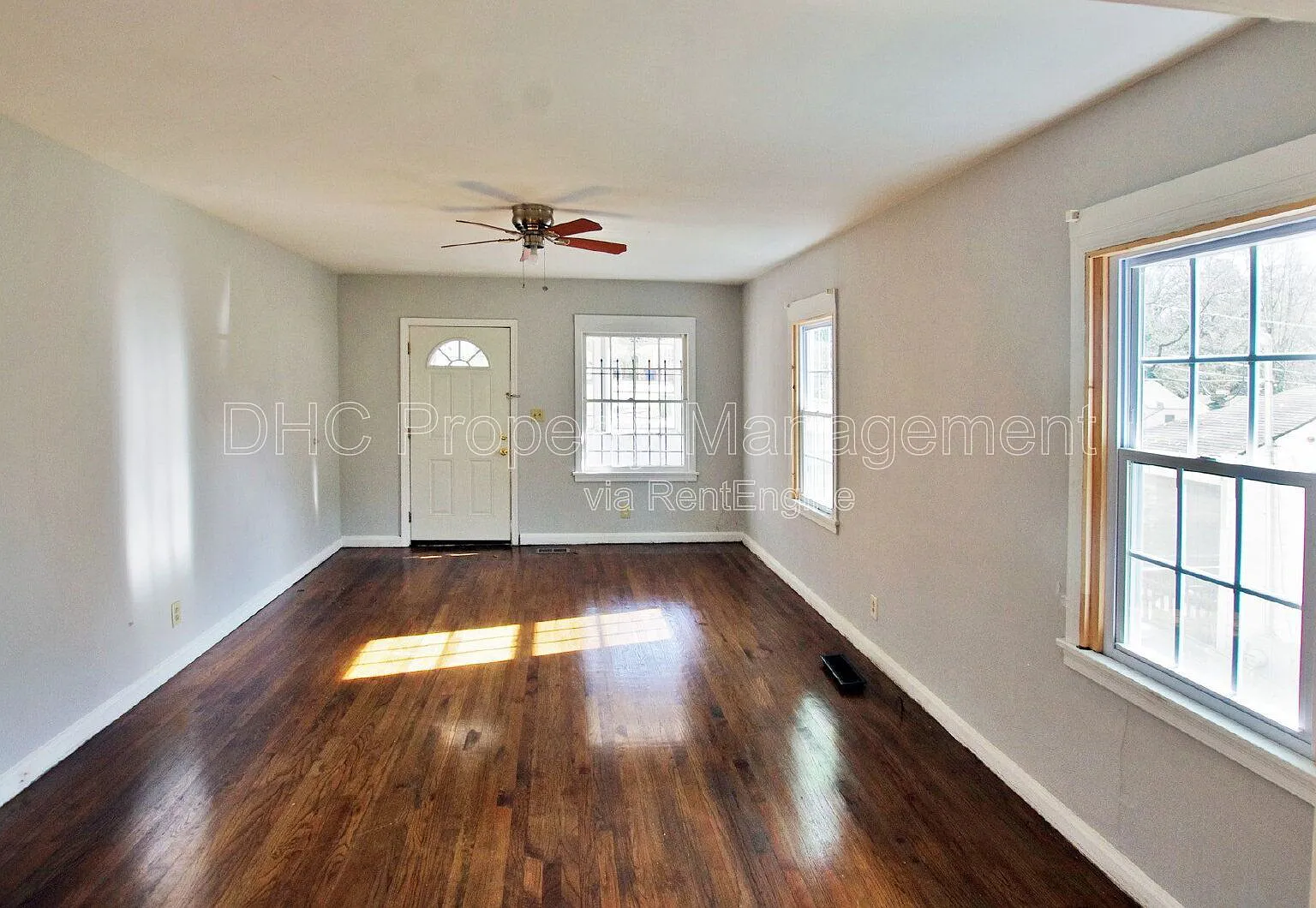 2 bed, 1.0 bath, 1000 sqft, $1,150 — Photo 2