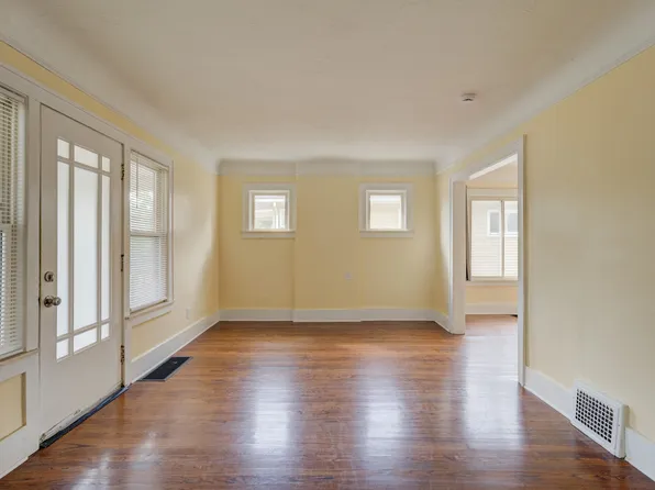 217 E Drayton St, Ferndale, MI 48220
