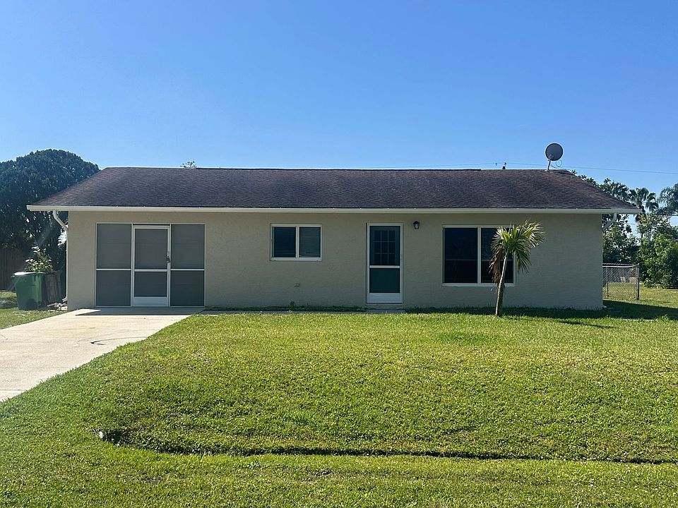 1st image of 632 SW Lucero Dr