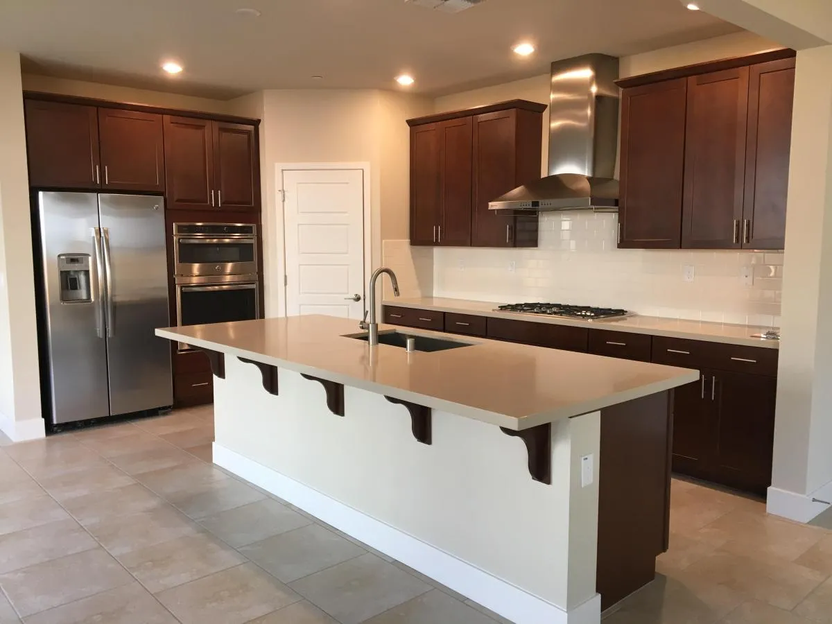 Kitchen with stainless steel appliance - 4573 Acacia Ridge St