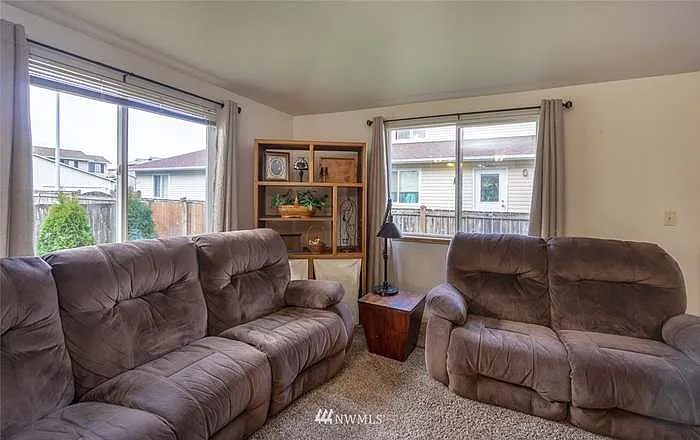 4011 166th St NE #A — Photo 2