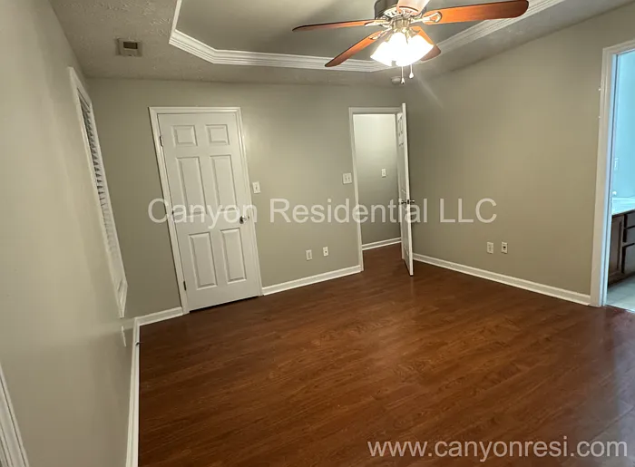 1441 Aultroy Dr — Photo 7