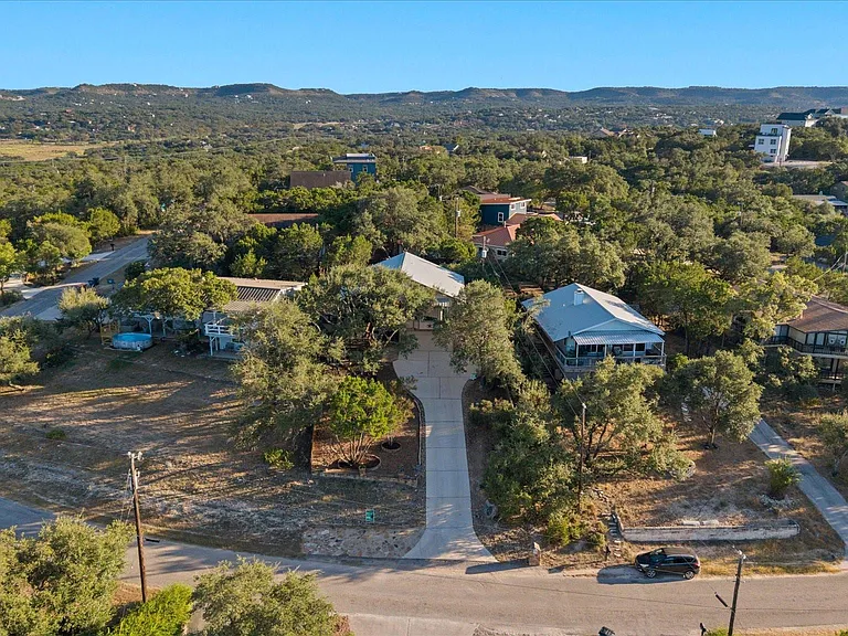 785 Lake Frst — Photo 42