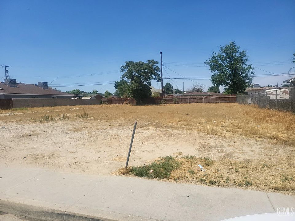 1st image of 1500 E 9th St