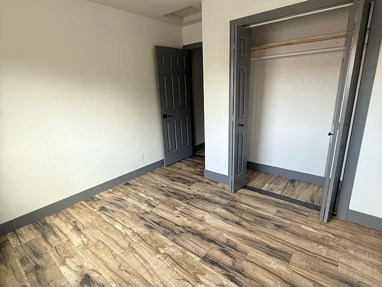 Alpine Dr — Photo 7