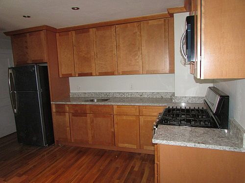 5th image of 49 Hodges Ave APT 2L