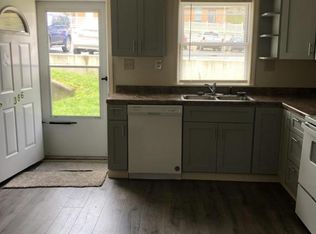 386 E Market St, Mercer, PA