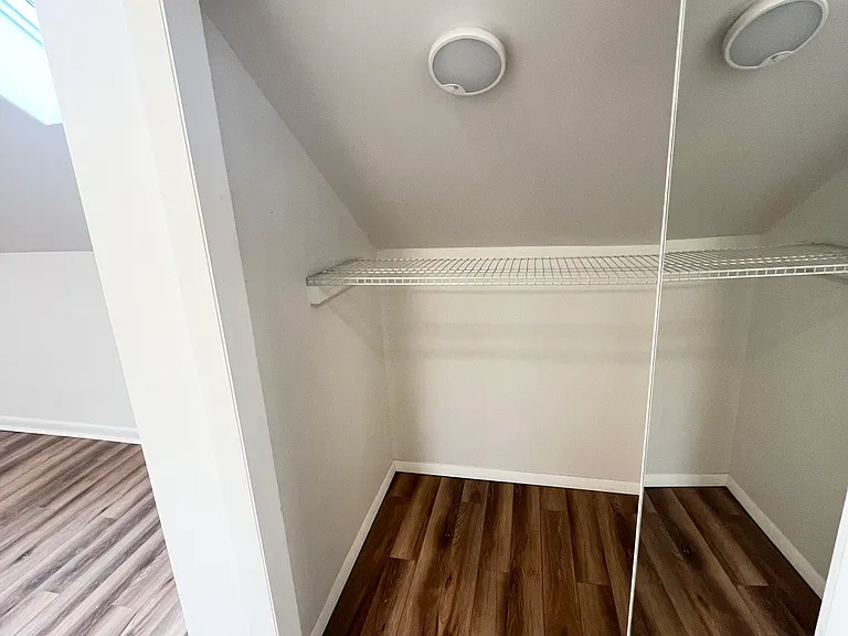 76 Gilliver Rd — Photo 32