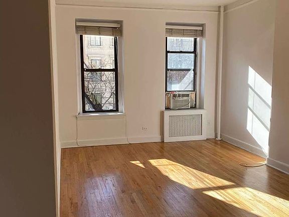 2nd image of 425 E 85th St APT 3A