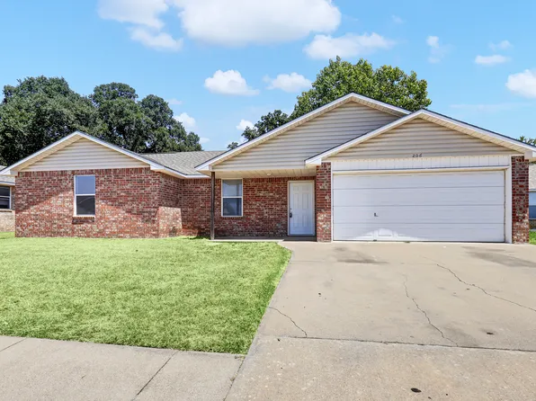 206 Bobbie Ann Ct, Granbury, TX 76049