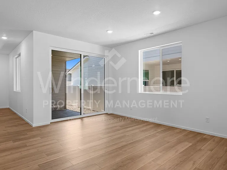 24524 E Short Tail Ln — Photo 12