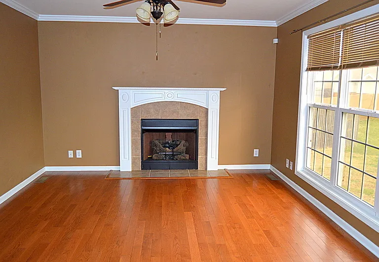 3769 Nadia Ct — Photo 2