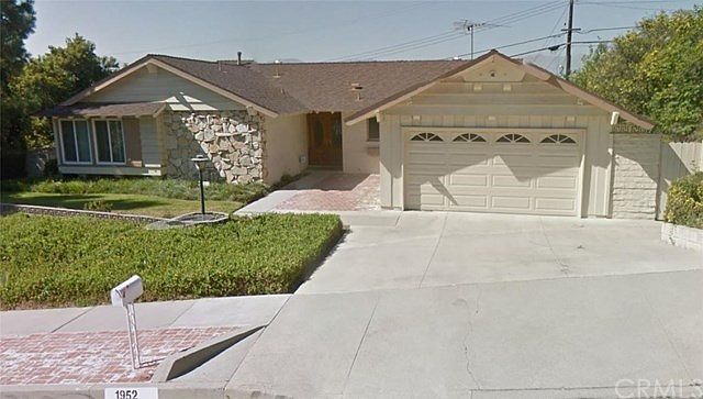 2nd image of 1952 Placentia Dr