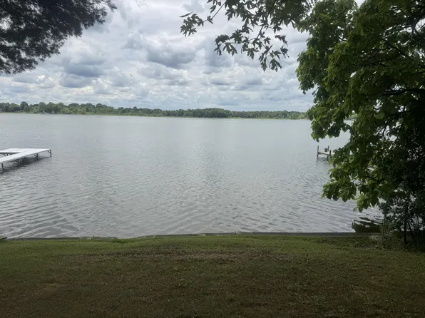 3832 Homewild Dr, Gregory, MI 48137