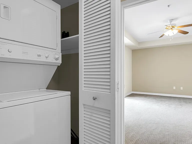 629 Traction Ave #616 — Photo 15