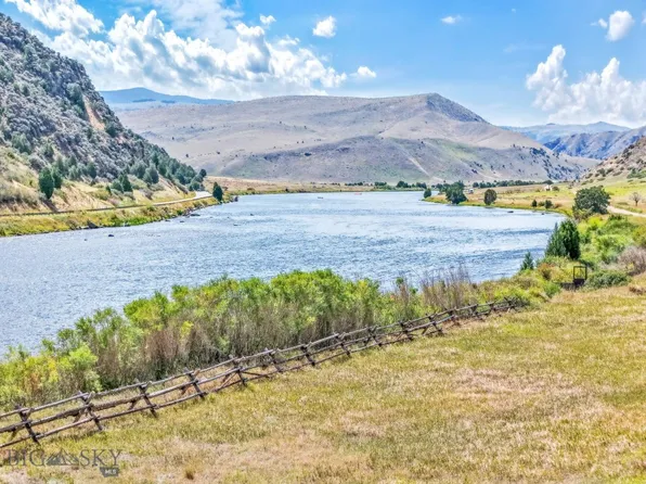 279 N Bear Trap Canyon Rd, Norris, MT 59745