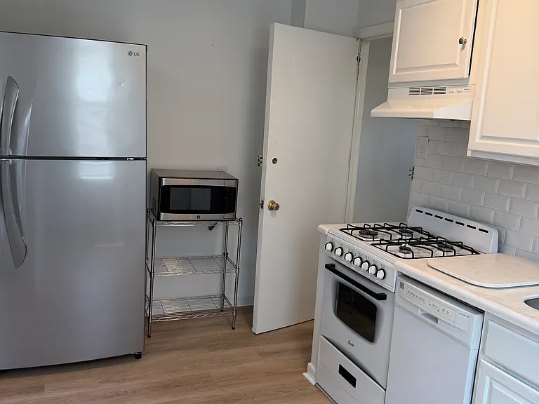 613 S 8th St #2 — Photo 3