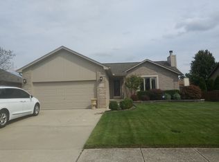 47138 Ellie Dr, Macomb, MI 48044