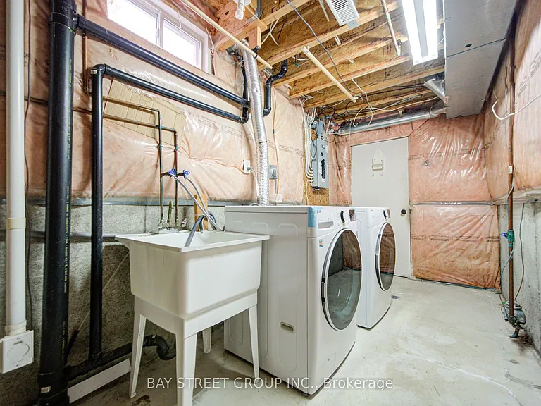 1833 Hobson Dr — Photo 41