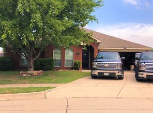 951 Naomi Ct, Burleson, TX 76028