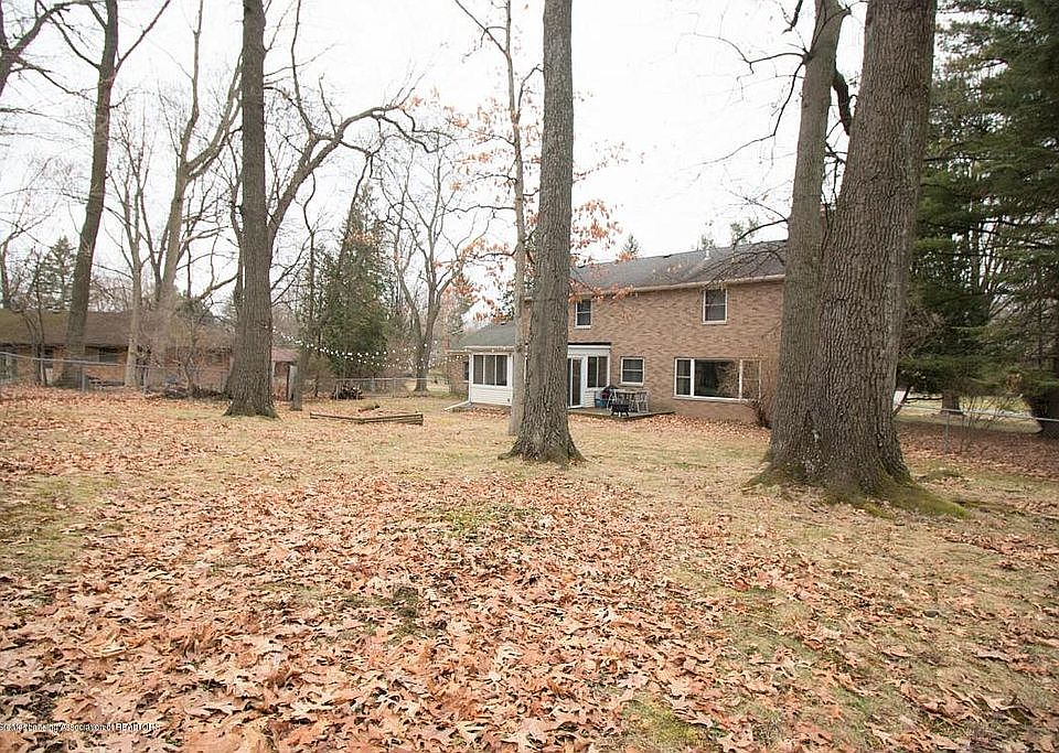 1st image of 4444 Oakwood Dr