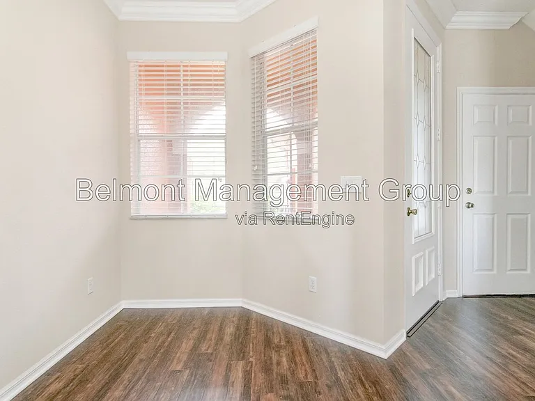 9426 Silver Buttonwood St — Photo 4