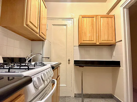 Rented by David Francis New York LLC | media 20