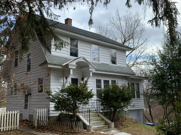 90 Hazel St, Rutland, VT 05701