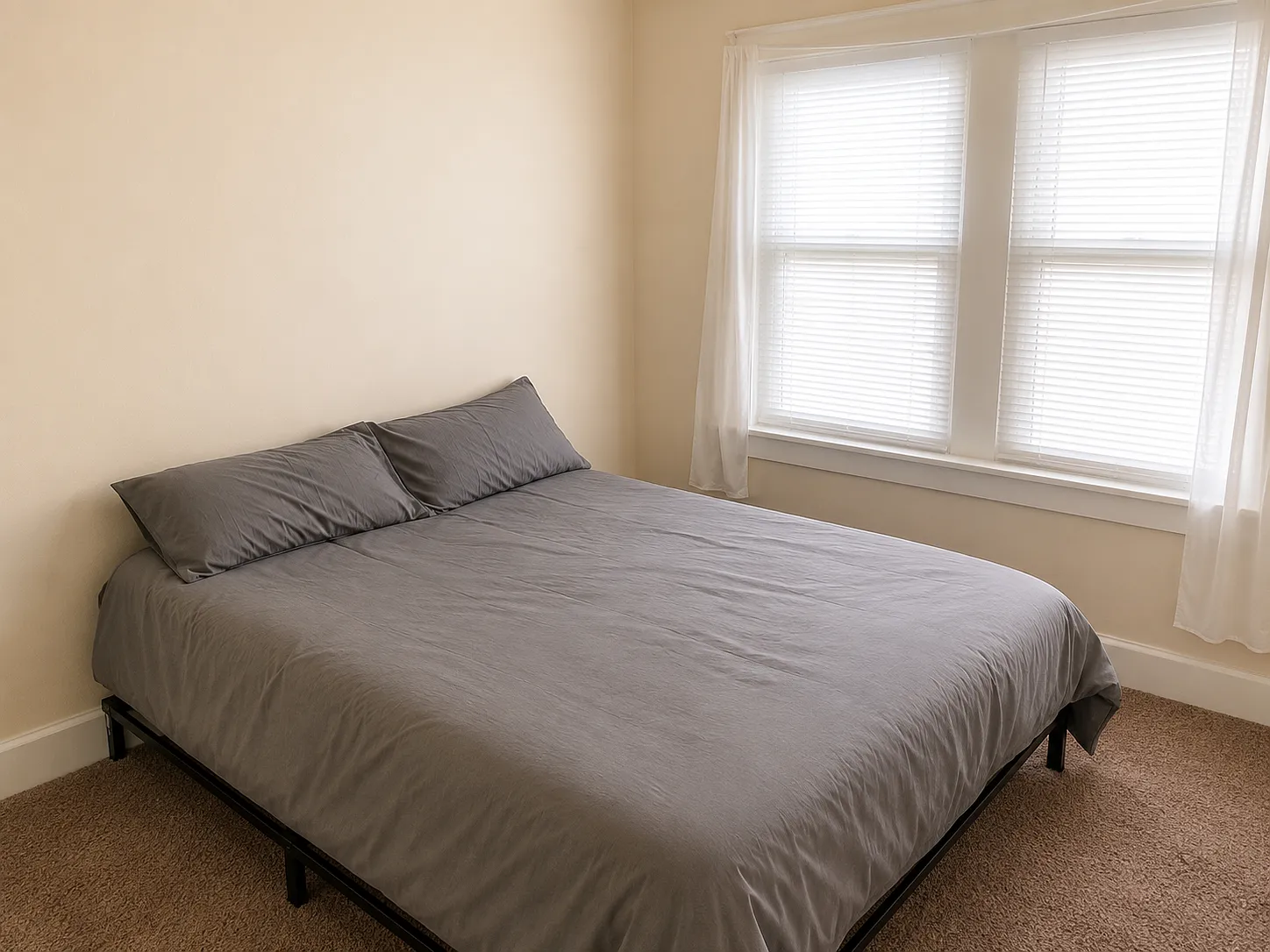 3 bed, $1,075 — Photo 4